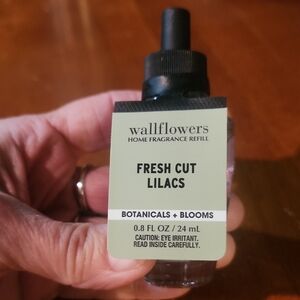 Bath & Body Works Wallflowers Fresh Cut Lilacs Refill